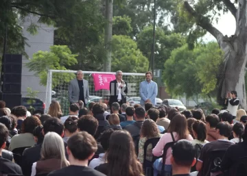 Más carreras y más oportunidades: La UNR lanzó su nueva facultad con foco en el deporte y el cuidado Más carreras y más oportunidades: La UNR lanzó su nueva facultad con foco en el deporte y el cuidado