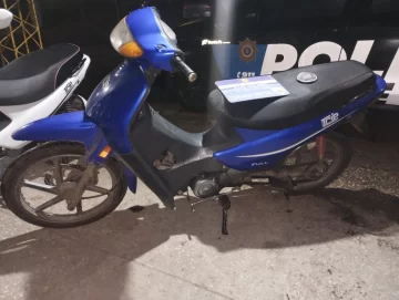 Intentó escapar de la policía en una moto robada y terminó detenido en San Lorenzo Intentó escapar de la policía en una moto robada y terminó detenido en San Lorenzo