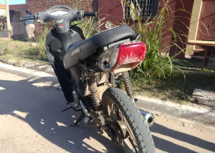 Lo venían siguiendo hace horas: Secuestraron una moto en Andino por hacer cortes y no tener papeles Lo venían siguiendo hace horas: Secuestraron una moto en Andino por hacer cortes y no tener papeles
