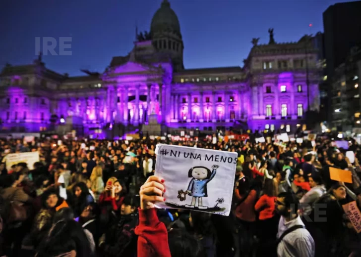 Ni Una Menos: Miles de personas marchan en todo el país para reclamar justicia y frenar los femicidios Ni Una Menos: Miles de personas marchan en todo el país para reclamar justicia y frenar los femicidios