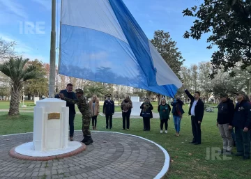 Oliveros reprogramó el acto por el Día de la Bandera para el lunes 22 de junio Oliveros reprogramó el acto por el Día de la Bandera para el lunes 22 de junio