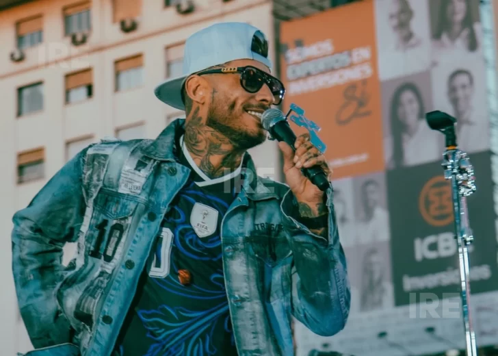 Ulises Bueno lanzó “Scaloneta Mundial”, la canción oficial de la AFA para la Selección argentina Ulises Bueno lanzó “Scaloneta Mundial”, la canción oficial de la AFA para la Selección argentina