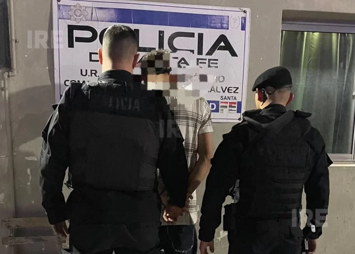 Violenta madrugada en Gálvez: Un joven quedó inconsciente tras una pelea y dos policías resultaron heridas Violenta madrugada en Gálvez: Un joven quedó inconsciente tras una pelea y dos policías resultaron heridas