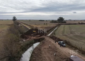 Provincia invertirá $350 millones para mejorar el drenaje hídrico en Totoras y Carrizales Provincia invertirá $350 millones para mejorar el drenaje hídrico en Totoras y Carrizales