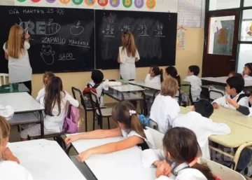 Más de 63 mil trabajadores de la educación de Santa Fe cobrarán el incentivo de Asistencia Perfecta Más de 63 mil trabajadores de la educación de Santa Fe cobrarán el incentivo de Asistencia Perfecta