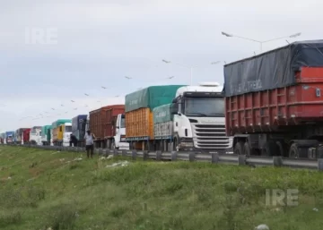 Santa Fe presentó Pulso: El sistema que monitoreará en tiempo real los camiones que van a los puertos Santa Fe presentó Pulso: El sistema que monitoreará en tiempo real los camiones que van a los puertos