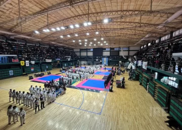 Oliveros dejó su huella en uno de los torneos de karate más convocantes de la región Oliveros dejó su huella en uno de los torneos de karate más convocantes de la región