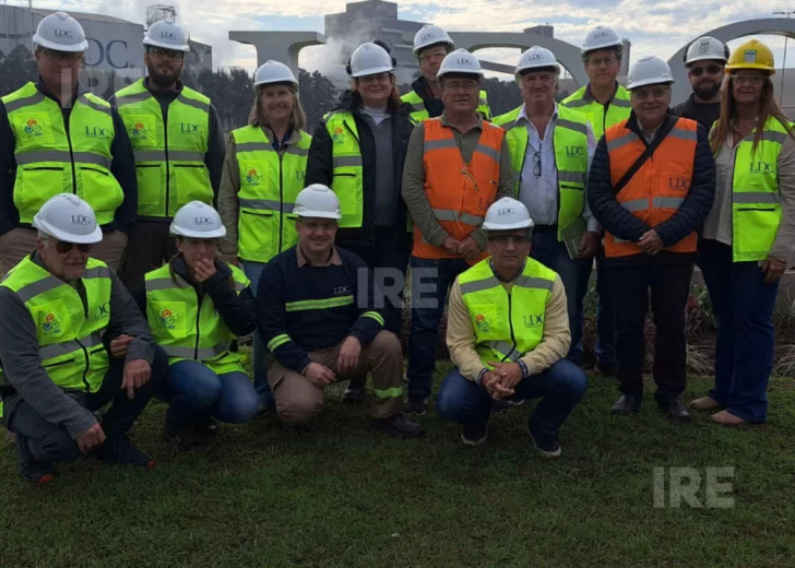 INTA Oliveros se metió en el corazón del complejo agroexportador y recorrió la planta de Dreyfus en Timbúes INTA Oliveros se metió en el corazón del complejo agroexportador y recorrió la planta de Dreyfus en Timbúes