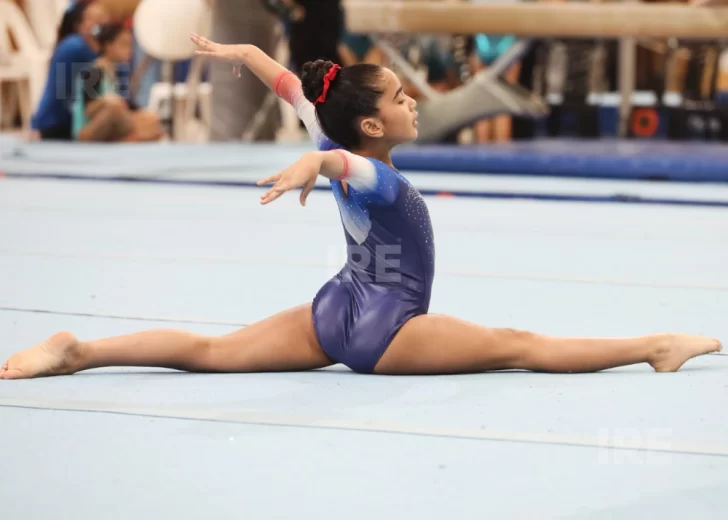 Keyla tiene 11 años y un sueño por cumplir: Competir en Chile y representar a la región en gimnasia artística Keyla tiene 11 años y un sueño por cumplir: Competir en Chile y representar a la región en gimnasia artística