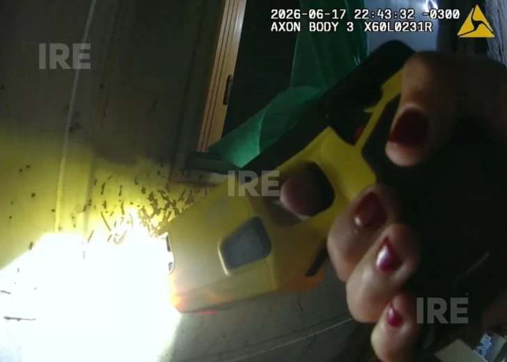 Se atrincheró con un cuchillo y amenazó con quitarse la vida: Lo redujeron con una Taser en Villa Gobernador Gálvez Se atrincheró con un cuchillo y amenazó con quitarse la vida: Lo redujeron con una Taser en Villa Gobernador Gálvez